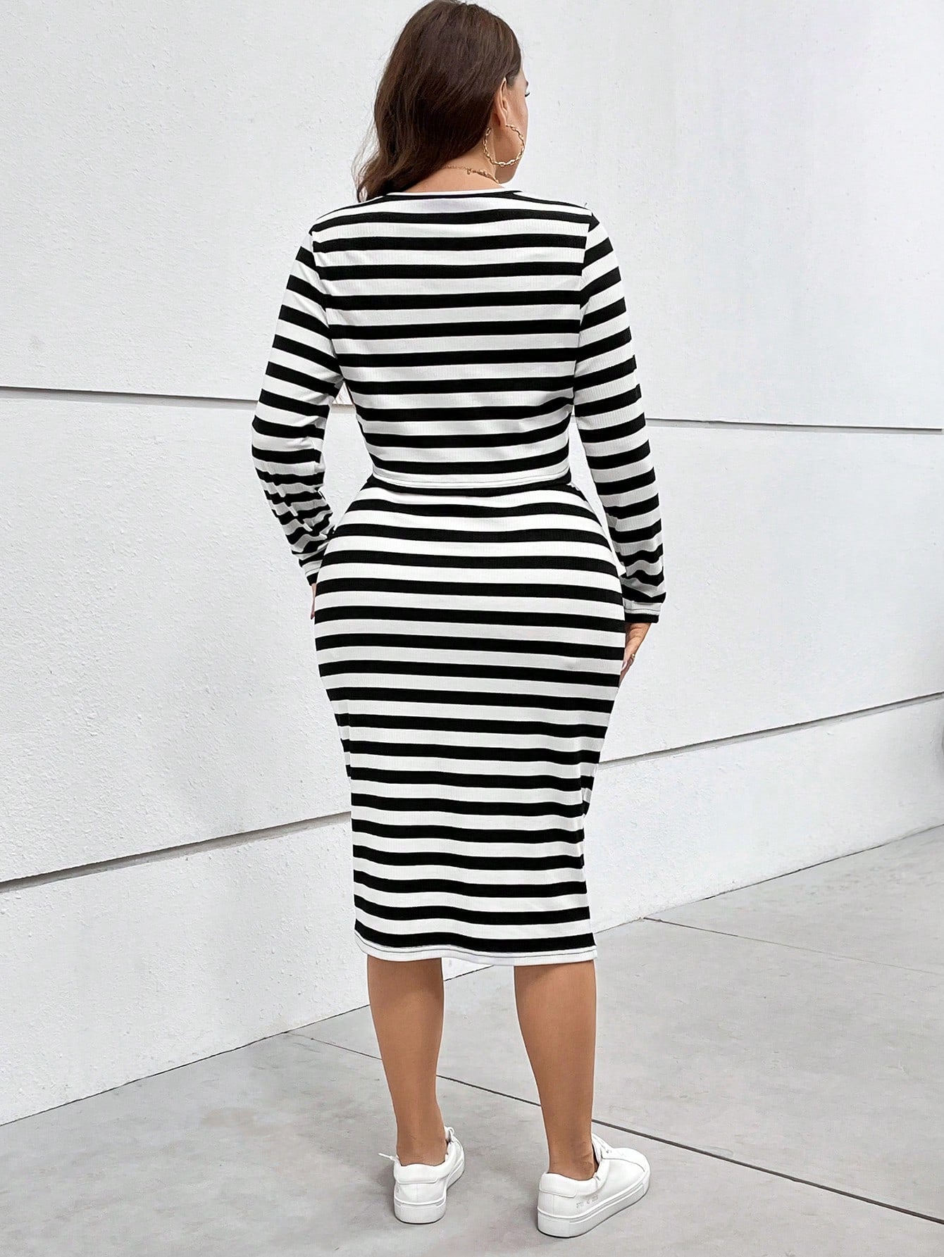 Women's Plus Size Striped Slim Fit Top And Skirt Set