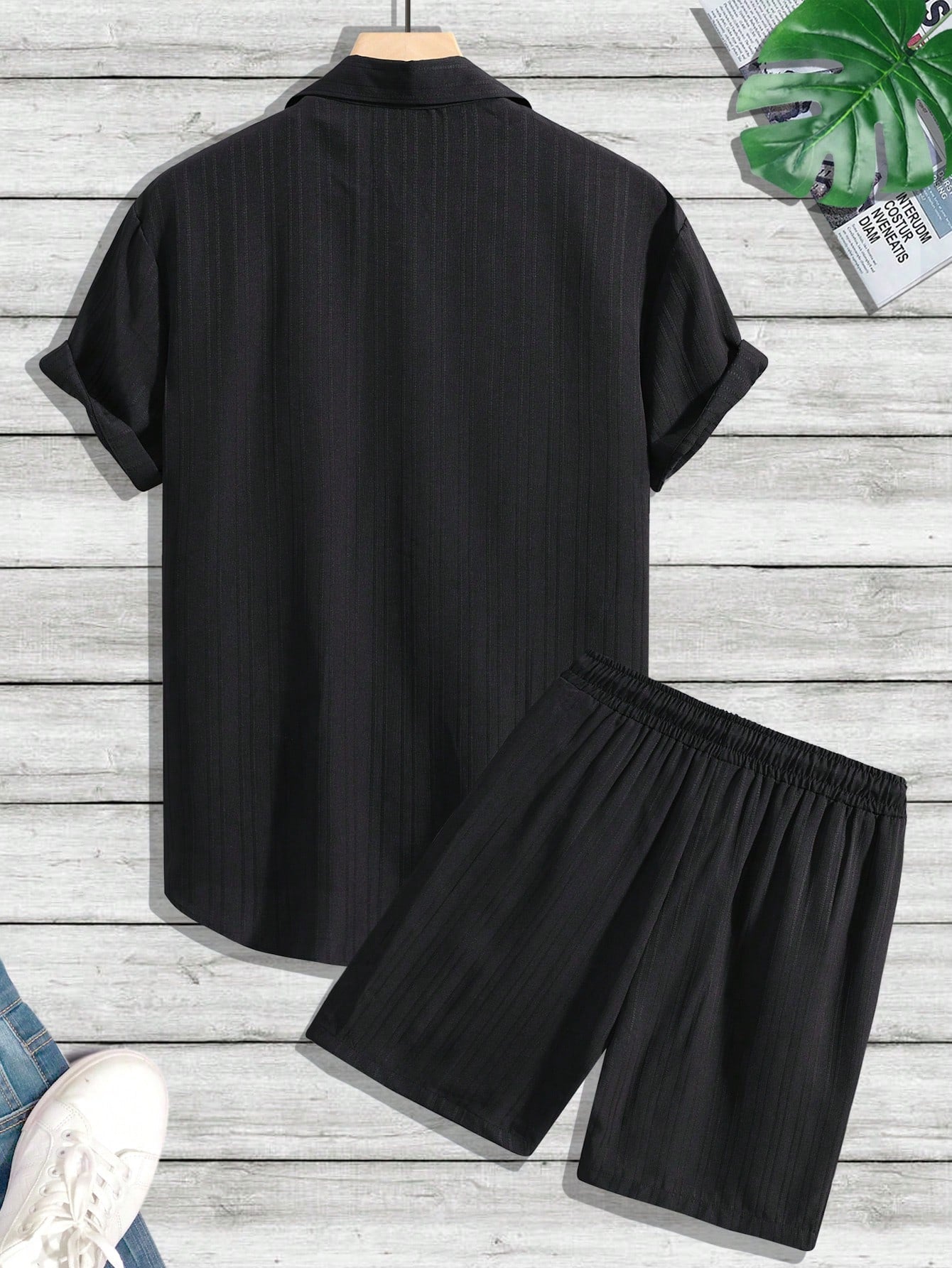 Men Solid Shirt & Drawstring Waist Shorts