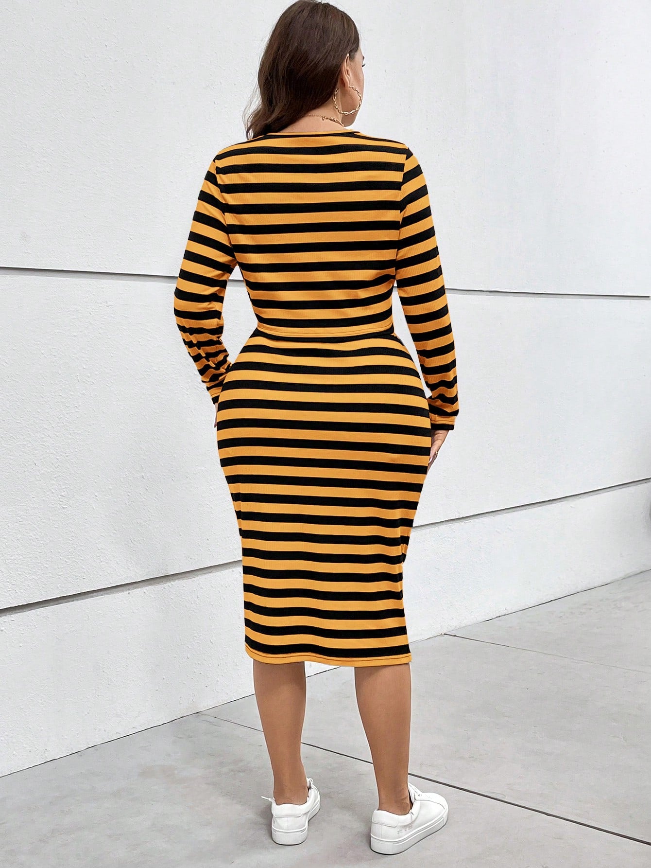 Women's Plus Size Striped Slim Fit Top And Skirt Set