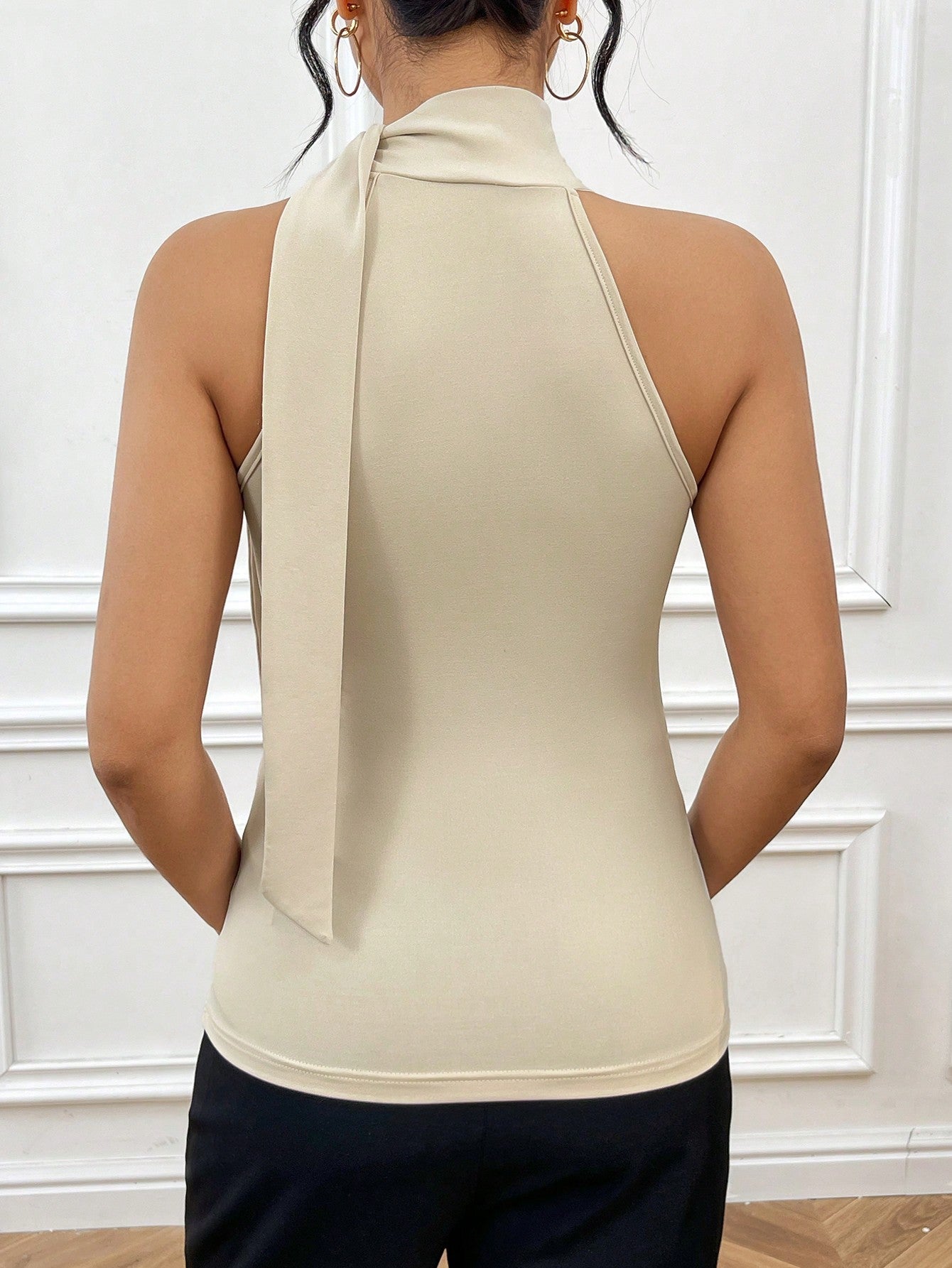 Solid Color Knotted Neck Sleeveless Top, Suitable For Festival, Commute, Vacation